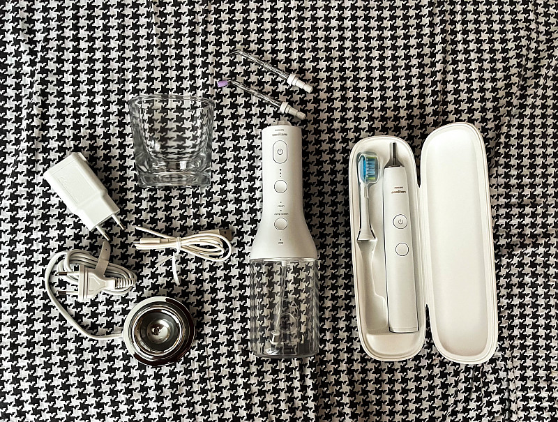 PHILIPS SONICARE elektrinis dantų šepetėlis